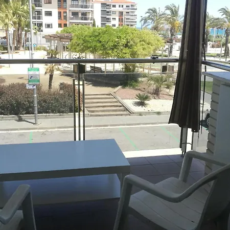 Ninfa Con Balcon Ideal Familias Con Vistas Al Mar