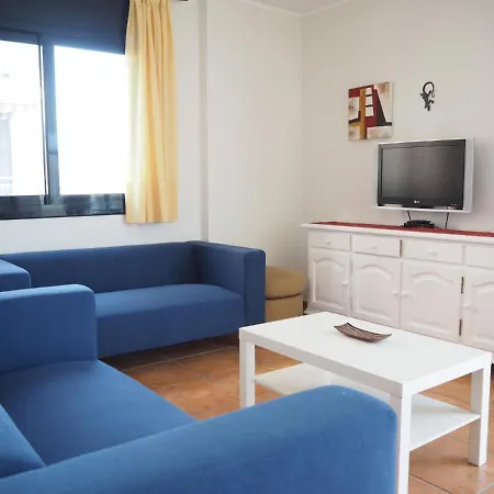 Ninfa Con Balcon Ideal Familias Con Vistas Al Mar