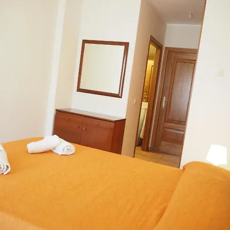 Ninfa Con Balcon Ideal Familias Con Vistas Al Mar بينيذا ذي مار